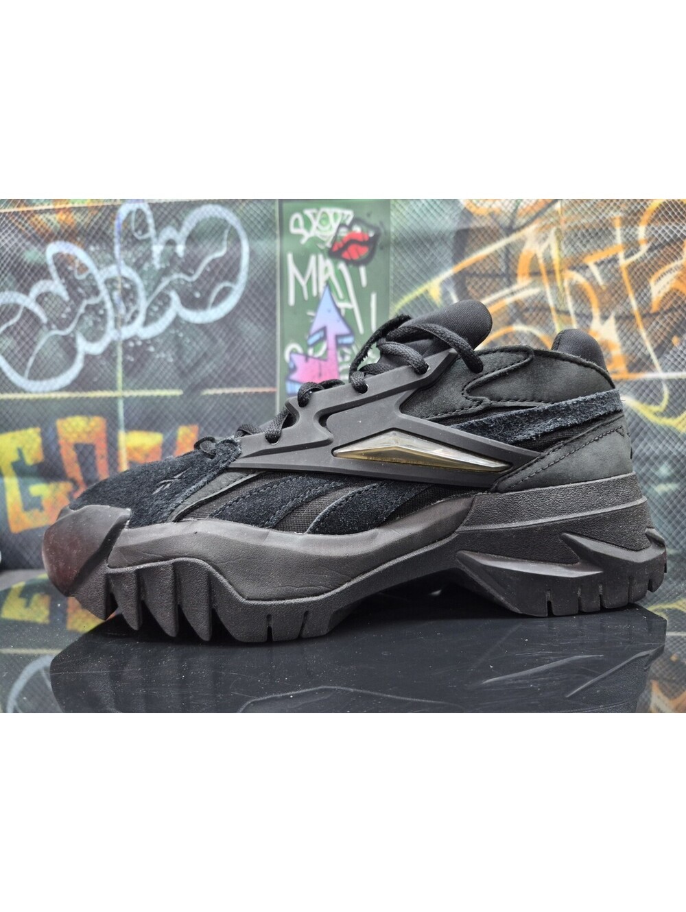 Reebok Club C Cardi V2 Womens size 8w in Black Synthetic Lifestyle Sneakers